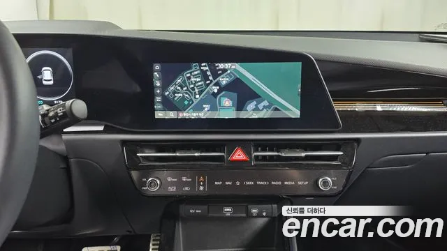 Kia Niro The All New Niro Signature — Фото автомобиля 14