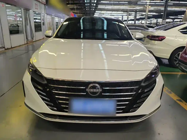 Nissan Teana — Фото автомобиля 2