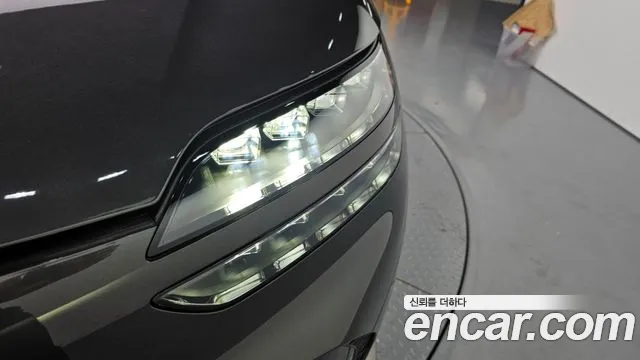 Genesis GV60 — Фото автомобиля 22