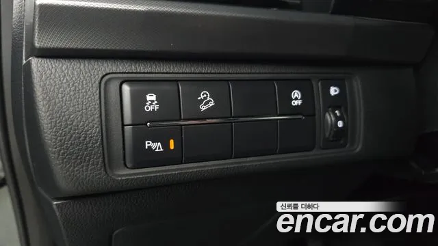 KG_Mobility_Ssangyong Rexton Новый Rexton Sport Khan Дизель 2.2 4WD — Фото автомобиля 14
