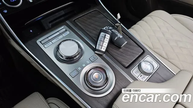 Genesis GV80 — Фото автомобиля 12