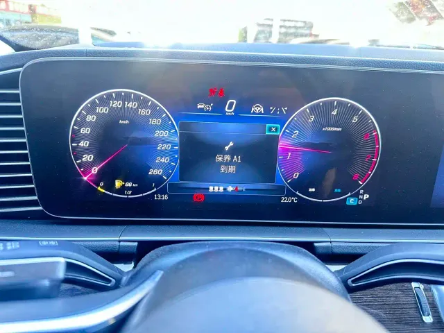 Mercedes-Benz GLE-Class — Фото автомобиля 3