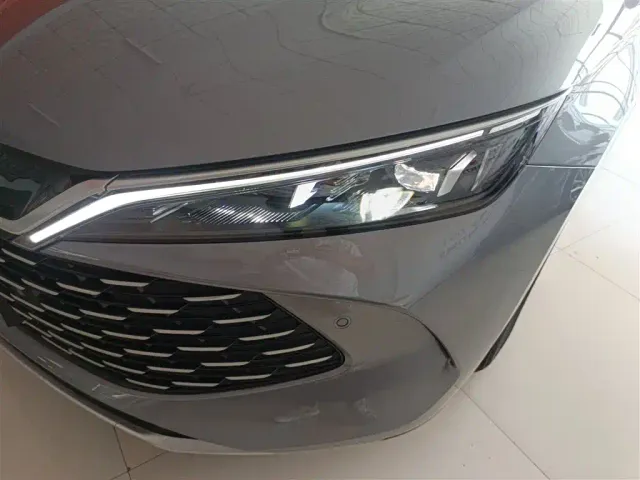 BYD Qin L — Фото автомобиля 23