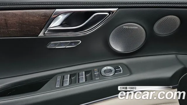 Genesis GV80 — Фото автомобиля 30
