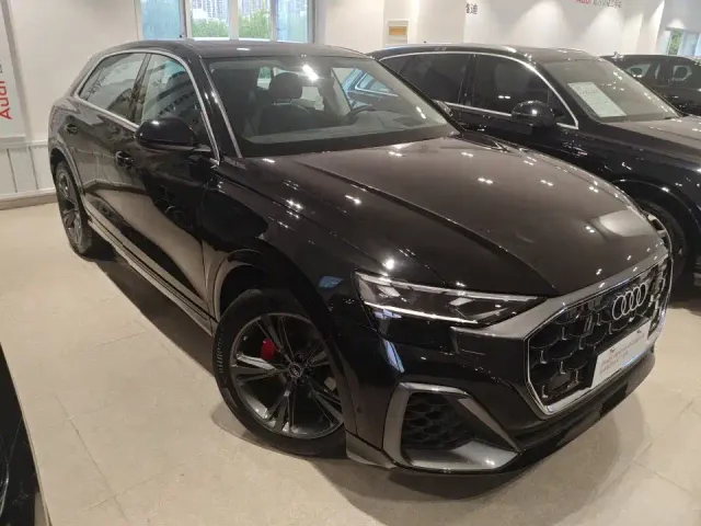 Audi Audi Q8 2024 55 TFSI Luxury Sport — Фото автомобиля 9