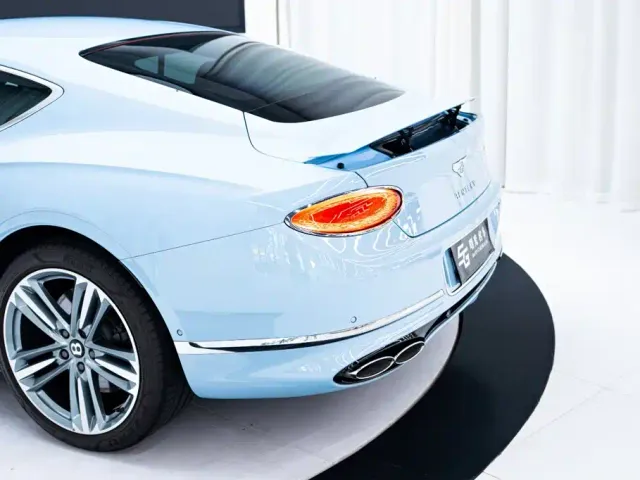 Bentley Continental — Фото автомобиля 19
