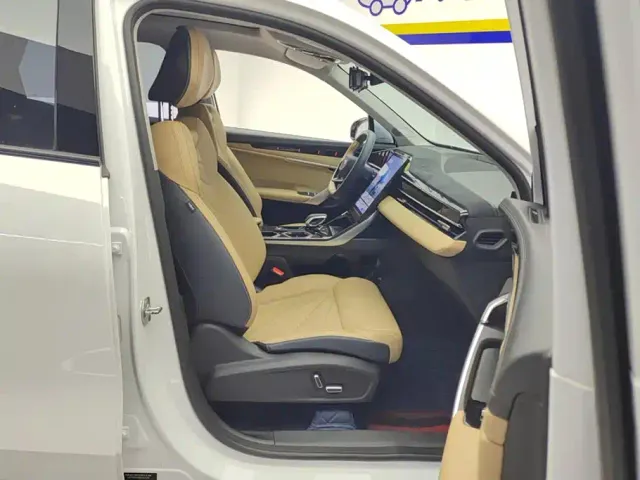 Geely Boyue L — Фото автомобиля 8