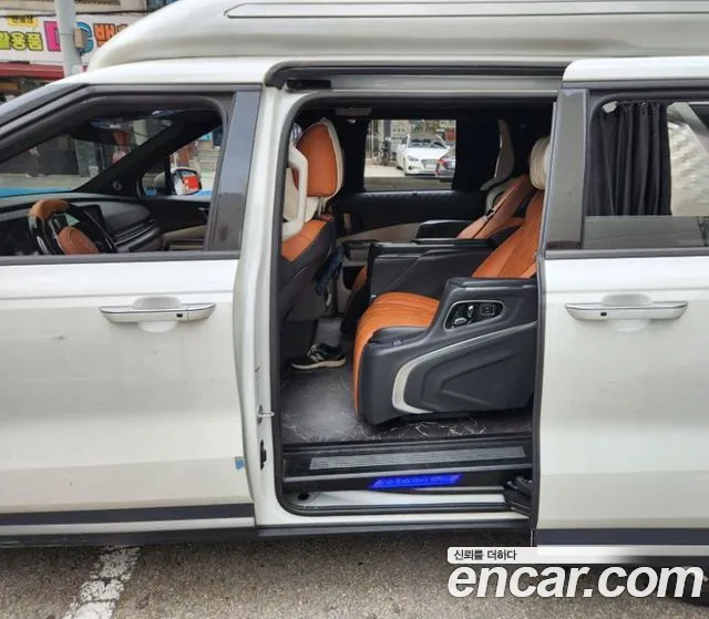 Kia Carnival — Фото автомобиля 14