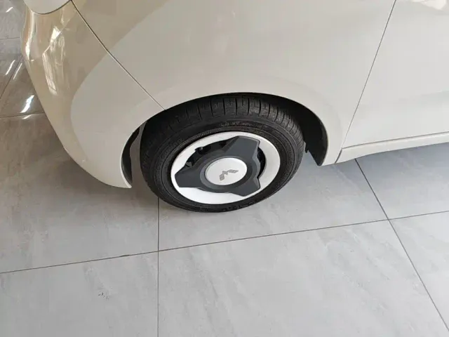 Wuling Hongguang Mini EV — Фото автомобиля 22