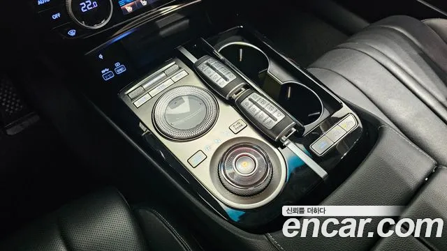 Genesis G80 Бензин 3.5 турбо AWD — Фото автомобиля 8