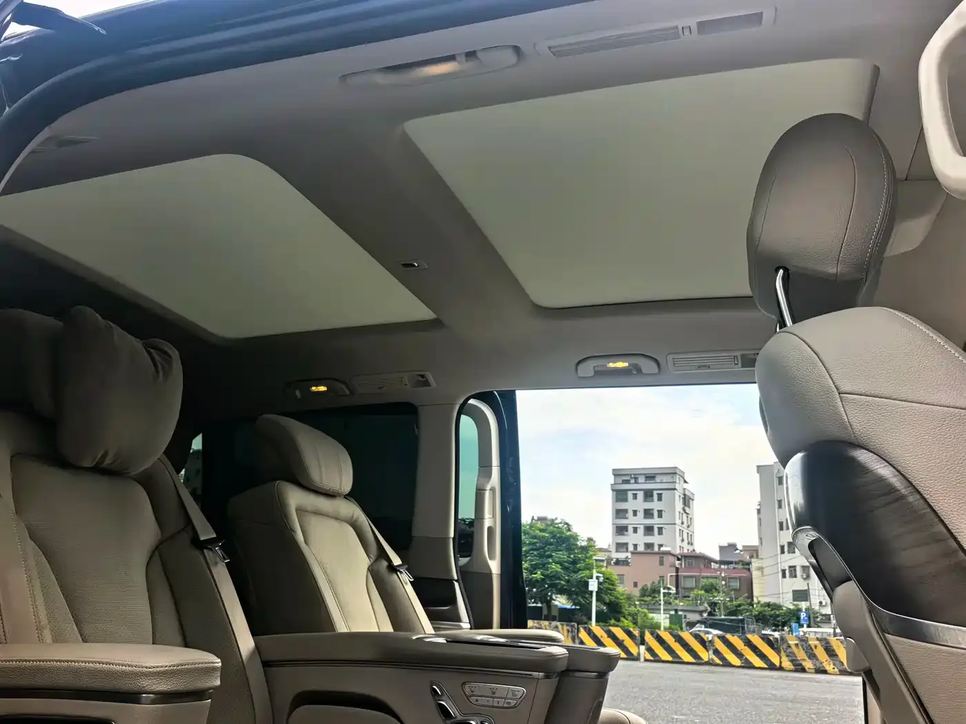 Mercedes-Benz Mercedes-Benz V-Class 2022 V 260 Prestige Edition — Фото автомобиля 15