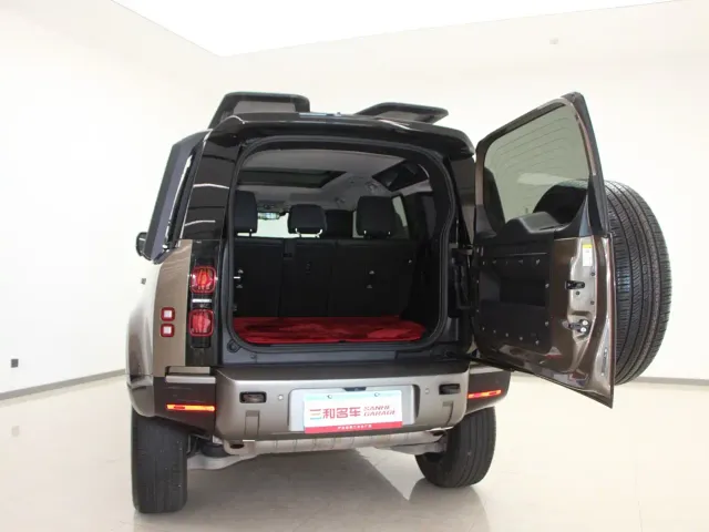 Land Rover Land Rover Defender 2022 110 P400 X-DYNAMIC HSE — Фото автомобиля 13