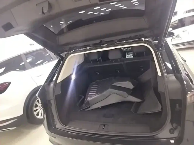 Chery Tiggo 9 — Фото автомобиля 18