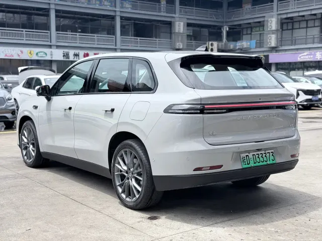 Leapmotor C10 — Фото автомобиля 4