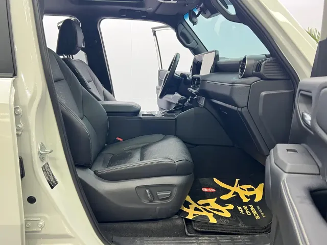 Toyota Prado — Фото автомобиля 14