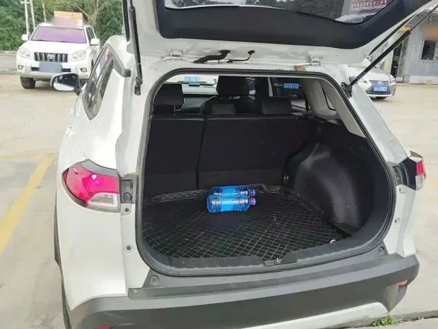 Toyota Corolla Cross — Фото автомобиля 18