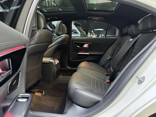 Mercedes-Benz C-Class — Фото автомобиля 10