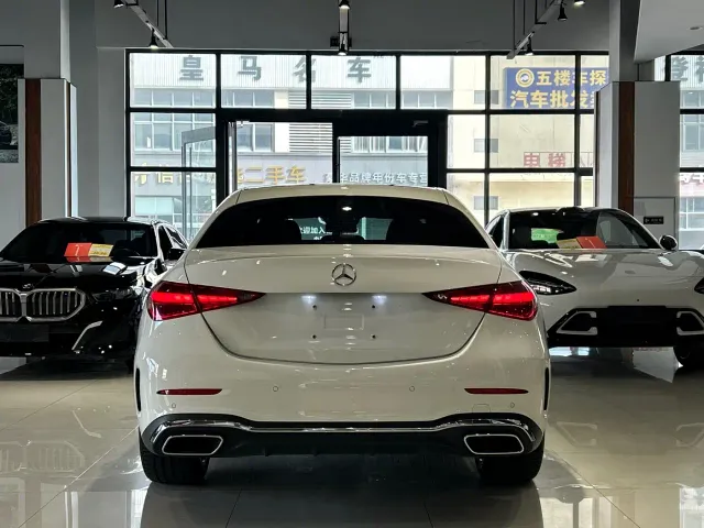 Mercedes-Benz C-Class — Фото автомобиля 27