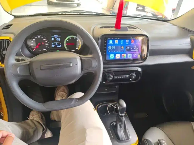 Roewe Clever — Фото автомобиля 9