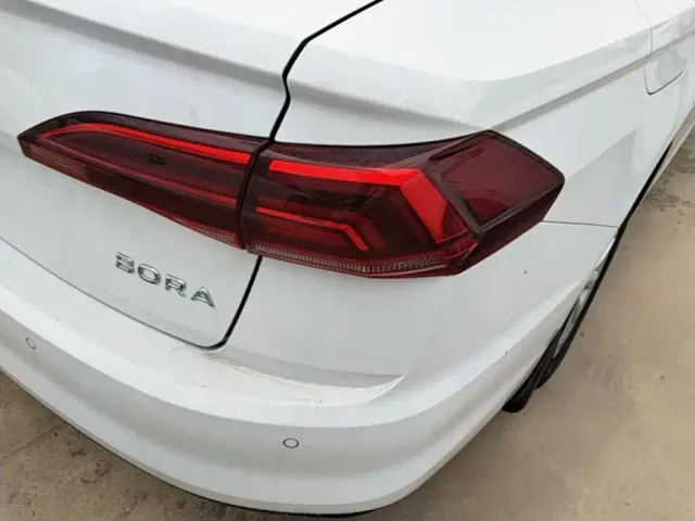 Volkswagen Bora — Фото автомобиля 7