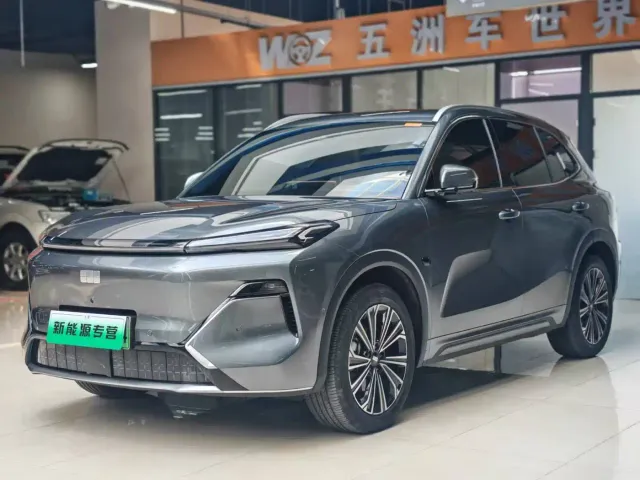 Geely Galaxy Starship 7 EM-i — Фото автомобиля 3