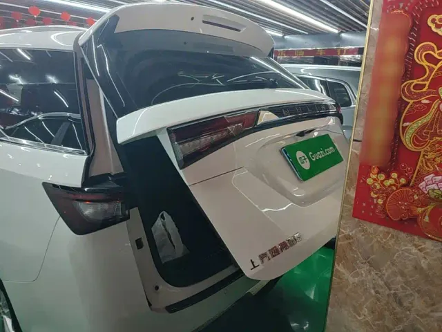 Wuling Jiachen — Фото автомобиля 18