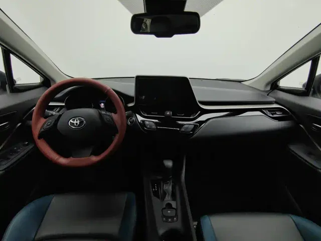 Toyota IZOA — Фото автомобиля 5