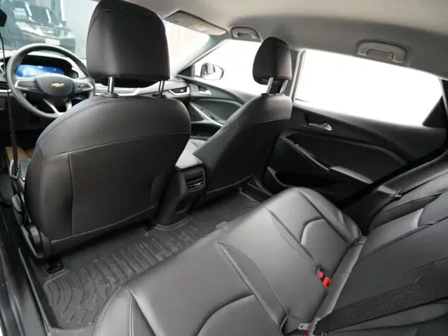 Chevrolet Menlo — Фото автомобиля 12