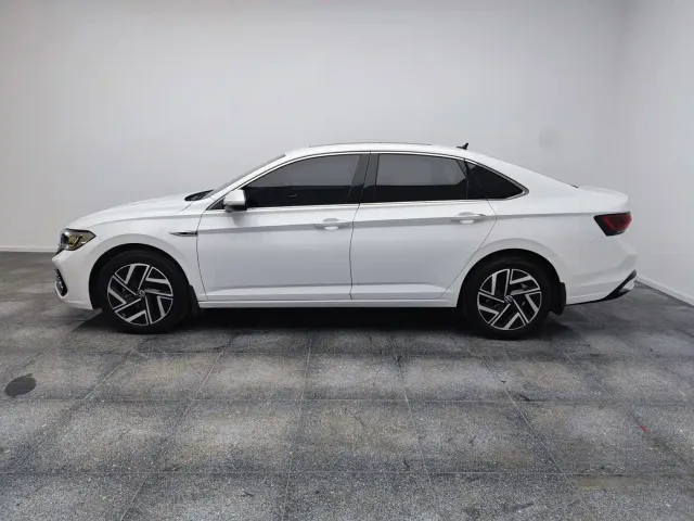 Volkswagen Sagitar — Фото автомобиля 6