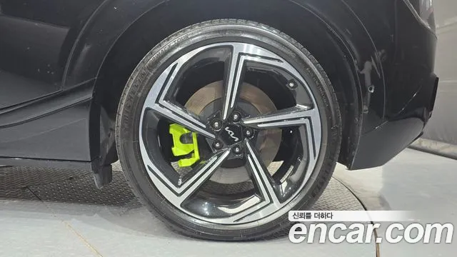 Kia EV6 — Фото автомобиля 6