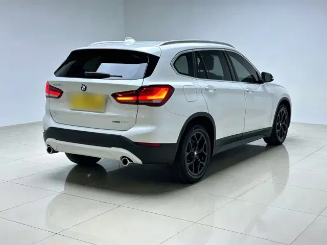 BMW X1 — Фото автомобиля 6