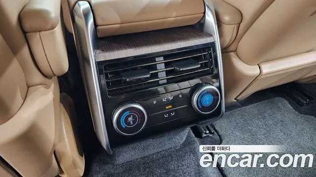 Land Rover Range Rover Generation 5 — Фото автомобиля 28