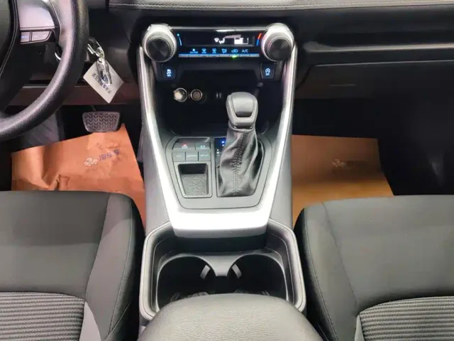 Toyota Wildlander — Фото автомобиля 16