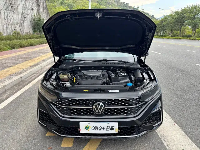 Volkswagen Passat — Фото автомобиля 8