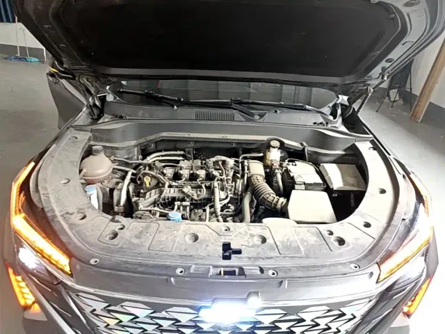 Changan Z6 — Фото автомобиля 19