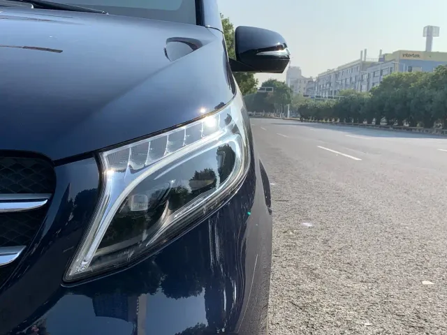 Mercedes-Benz V-Class — Фото автомобиля 13