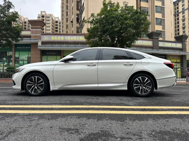 Honda Accord — Фото автомобиля 7