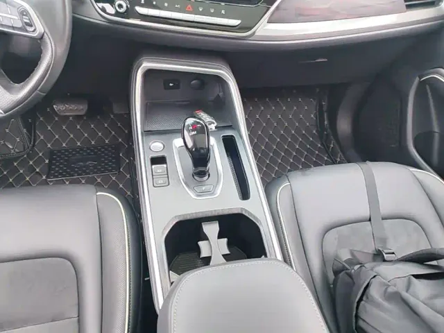 Haval H6 — Фото автомобиля 13