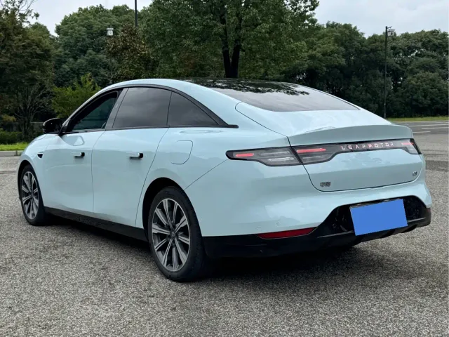 Leapmotor C01 — Фото автомобиля 5