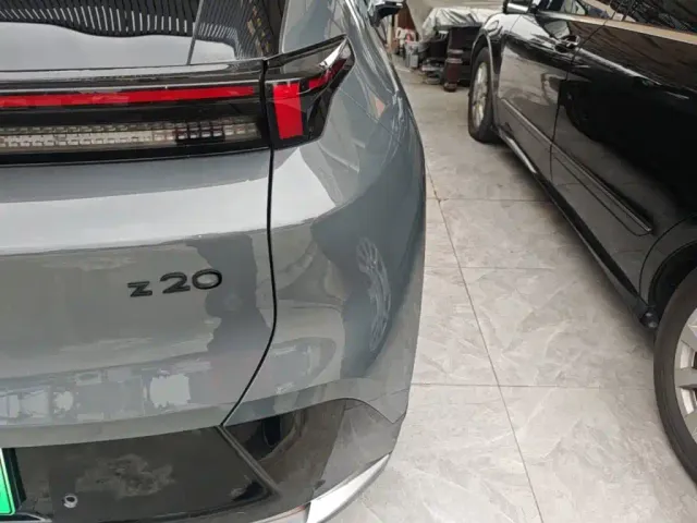 Lynk & Co Z20 — Фото автомобиля 7