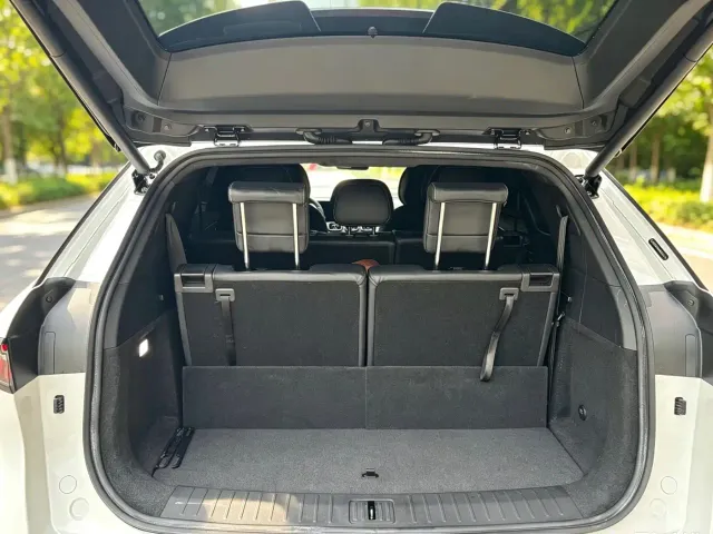 Chery Tiggo 9 — Фото автомобиля 8
