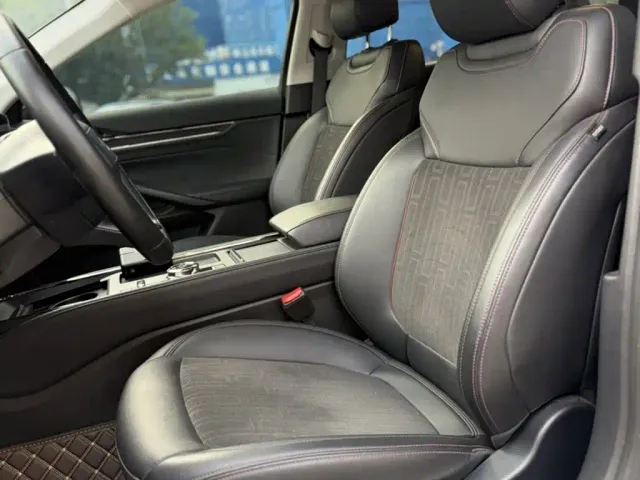 Ford Mondeo — Фото автомобиля 7