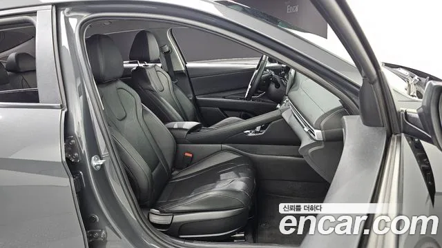 Hyundai AVANTE — Фото автомобиля 26