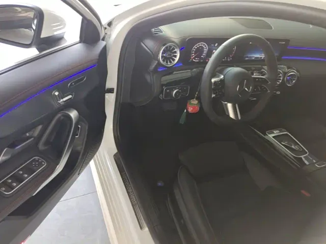 Mercedes-Benz A-Class — Фото автомобиля 15