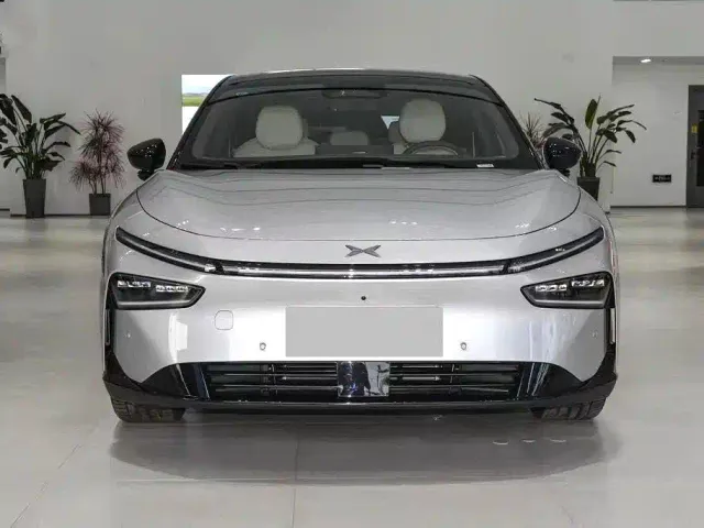 Xpeng P7+ — Фото автомобиля 2