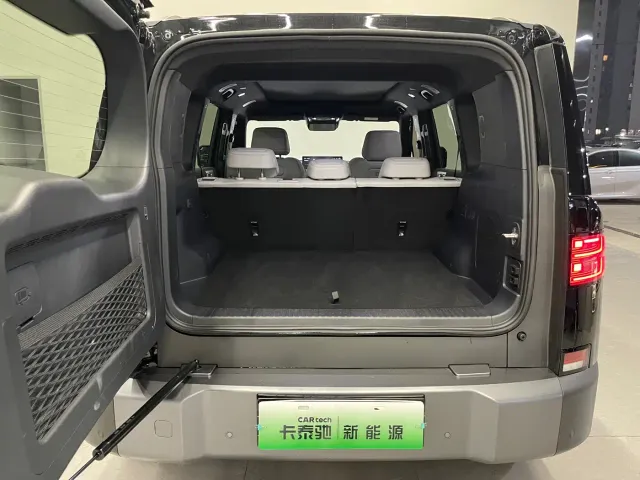 BYD FangChengBao Titanium 7 — Фото автомобиля 21