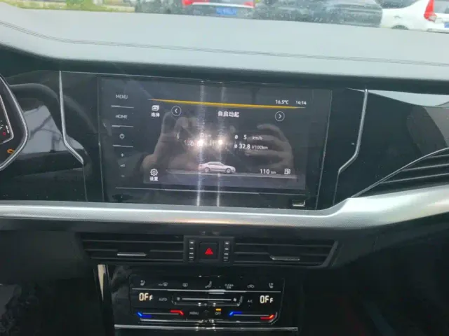 Volkswagen Passat — Фото автомобиля 12