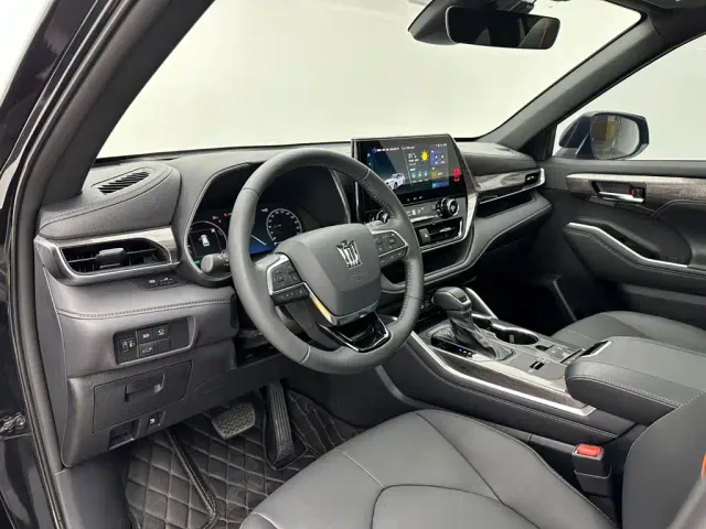 Toyota Crown Kluger — Фото автомобиля 11