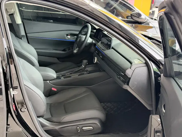 Honda Accord — Фото автомобиля 8
