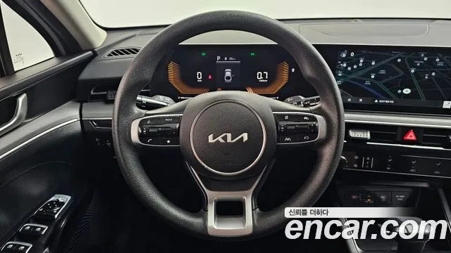 Kia K5 Новый K5 3 поколение 2.0 LPi(Для проката) — Фото автомобиля 13